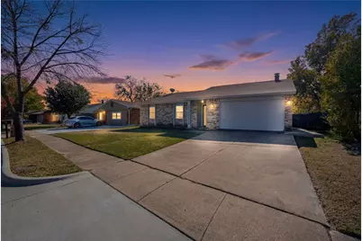 1117 Llano Trail, Grand Prairie, TX 75052 - Photo 3