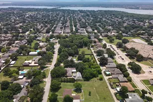 2814 Lois Ln, Rowlett, TX 75088 - Photo 3