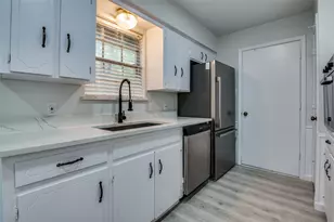 813 Green Pastures Dr, Cedar Hill, TX 75104 - Photo 13