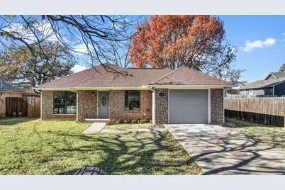 206 Cherry Street, Weatherford, TX 76086 - Photo 1