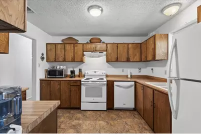 1706 Hitching Post Road, Granbury, TX 76049 - Photo 13