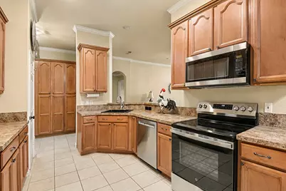 1917 Cavender Circle, Denton, TX 76205 - Photo 15