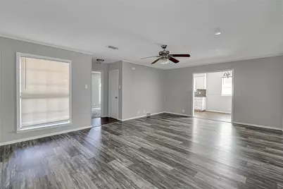 228 Lester Street, Burleson, TX 76028 - Photo 5