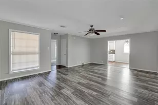 228 Lester St, Burleson, TX 76028 - Photo 5