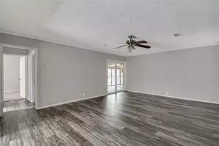 228 Lester St, Burleson, TX 76028 - Photo 3