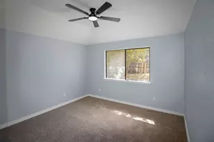 400 Kalmia Dr, Arlington, TX 76018 - Photo 17