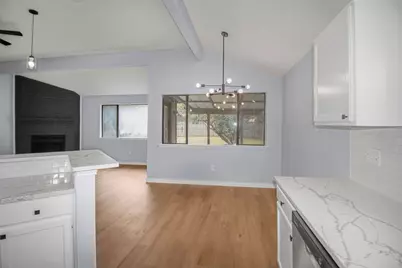 400 Kalmia Drive, Arlington, TX 76018 - Photo 9