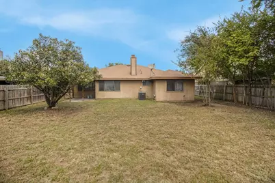 400 Kalmia Drive, Arlington, TX 76018 - Photo 27
