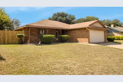400 Kalmia Drive, Arlington, TX 76018 - Photo 3