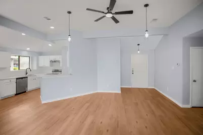 400 Kalmia Drive, Arlington, TX 76018 - Photo 11