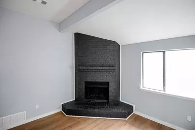 400 Kalmia Drive, Arlington, TX 76018 - Photo 23