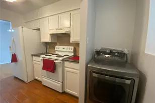 2022 Minnie Dr, Arlington, TX 76012 - Photo 9