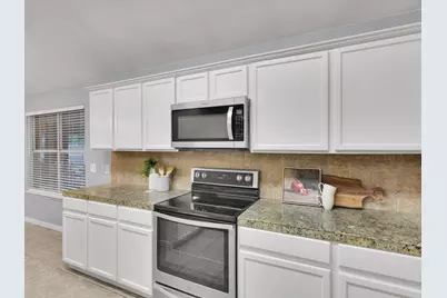 8421 Ranch Hand Trail, Fort Worth, TX 76131 - Photo 3