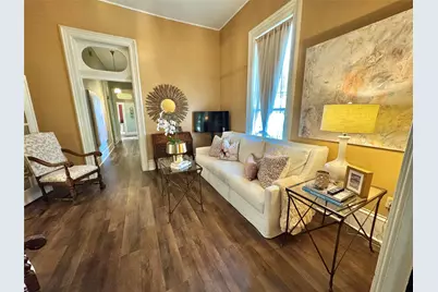 319 S Denton Street, Gainesville, TX 76240 - Photo 7