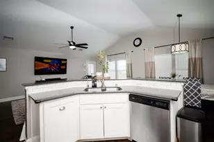 18125 Justice Ln, Dallas, TX 75287 - Photo 13