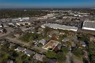 1307 N 61st St, Waco, TX 76710 - Photo 5