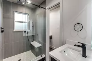 11510 Midway Rd, Dallas, TX 75229 - Photo 15