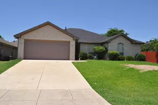 623 Coal Creek Dr, Mansfield, TX 76063 - Photo 1
