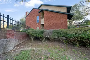 8601 Park Ln, Dallas, TX 75231 - Photo 27