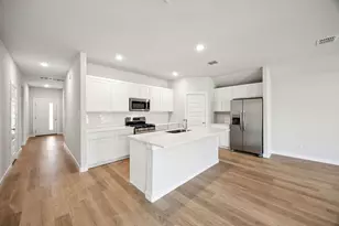 305 Lockhart St, Greenville, TX 75402 - Photo 5