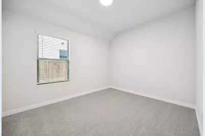 305 Lockhart Street, Greenville, TX 75402 - Photo 21