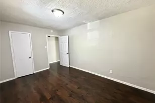 6401 Hollis Ave, Dallas, TX 75227 - Photo 7