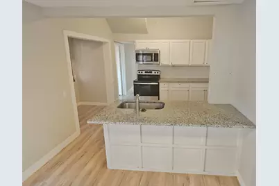 241 W Ross Avenue, De Leon, TX 76444 - Photo 3