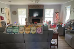 197 Green Meadow Trail, Holly Lake Ranch, TX 75765 - Photo 7