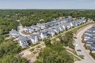 2216 Scenic Bluff Dr, Fort Worth, TX 76111 - Photo 31