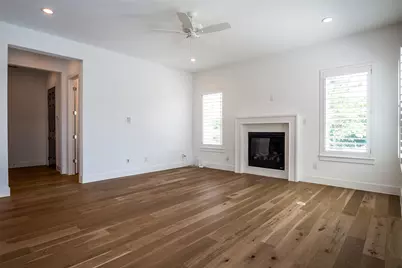 2216 Scenic Bluff Drive, Fort Worth, TX 76111 - Photo 15