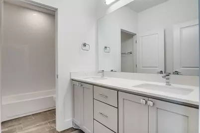 2216 Scenic Bluff Drive, Fort Worth, TX 76111 - Photo 29