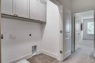 2216 Scenic Bluff Dr, Fort Worth, TX 76111 - Photo 23