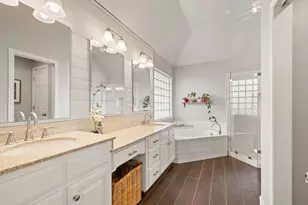 7720 Bridlewood Ct, North Richland Hills, TX 76182 - Photo 17