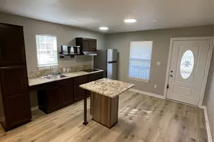 110 Crockett St, Valley View, TX 76272 - Photo 15