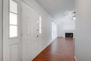 521 Chasewood Dr, Grapevine, TX 76051 - Photo 3