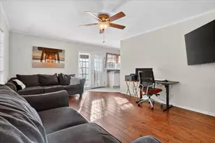 2701 Emberwood Dr, Garland, TX 75043 - Photo 9