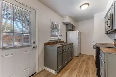 3104 Forestdale Lane, Balch Springs, TX 75180 - Photo 11