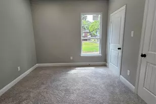 202 E 1st N St, Kaufman, TX 75142 - Photo 21