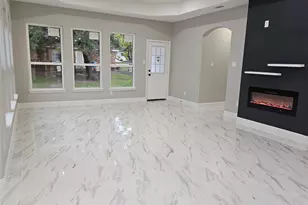 202 E 1st N St, Kaufman, TX 75142 - Photo 27