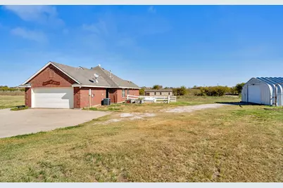 319 Hawk Ridge Road, Decatur, TX 76234 - Photo 5