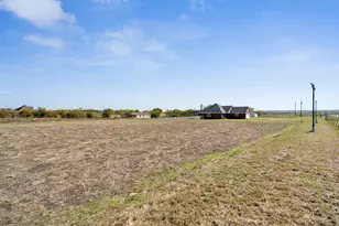 319 Hawk Ridge Rd, Decatur, TX 76234 - Photo 25