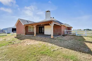 319 Hawk Ridge Rd, Decatur, TX 76234 - Photo 19