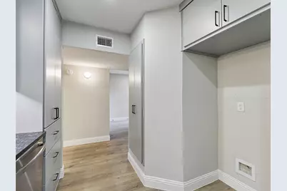 6704 E Northwest Highway, Dallas, TX 75231 - Photo 7