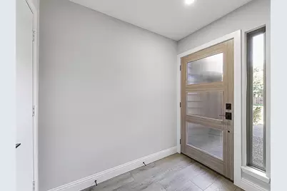 6704 E Northwest Highway, Dallas, TX 75231 - Photo 3