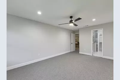 6704 E Northwest Highway, Dallas, TX 75231 - Photo 23