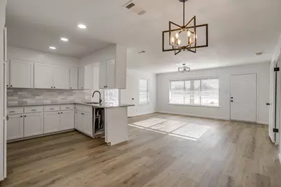 1501 E Henderson Street, Cleburne, TX 76031 - Photo 17