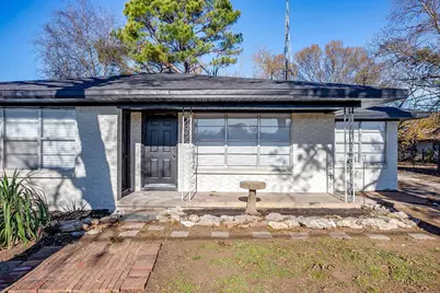 1501 E Henderson Street, Cleburne, TX 76031 - Photo 9