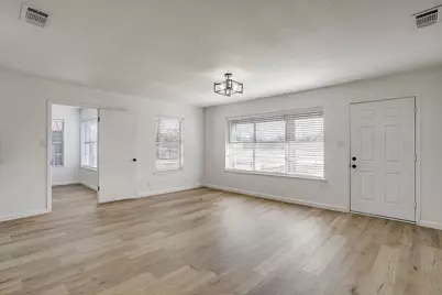 1501 E Henderson Street, Cleburne, TX 76031 - Photo 15