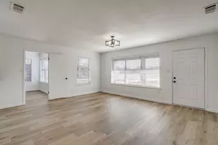 1501 E Henderson St, Cleburne, TX 76031 - Photo 15