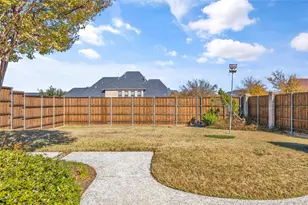 2609 Queen Elizabeth Blvd, Lewisville, TX 75056 - Photo 29